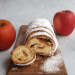 美瑛本店、北海道丸井今井店、オンラインにて取り扱う「アップルシュトレン」税込み3,240円