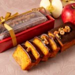 オンラインショップ、「TOOTH TOOTH BISTRO&CAFE」（高輪） デザインの「りんごのパウンドケイク」税込み2,001円