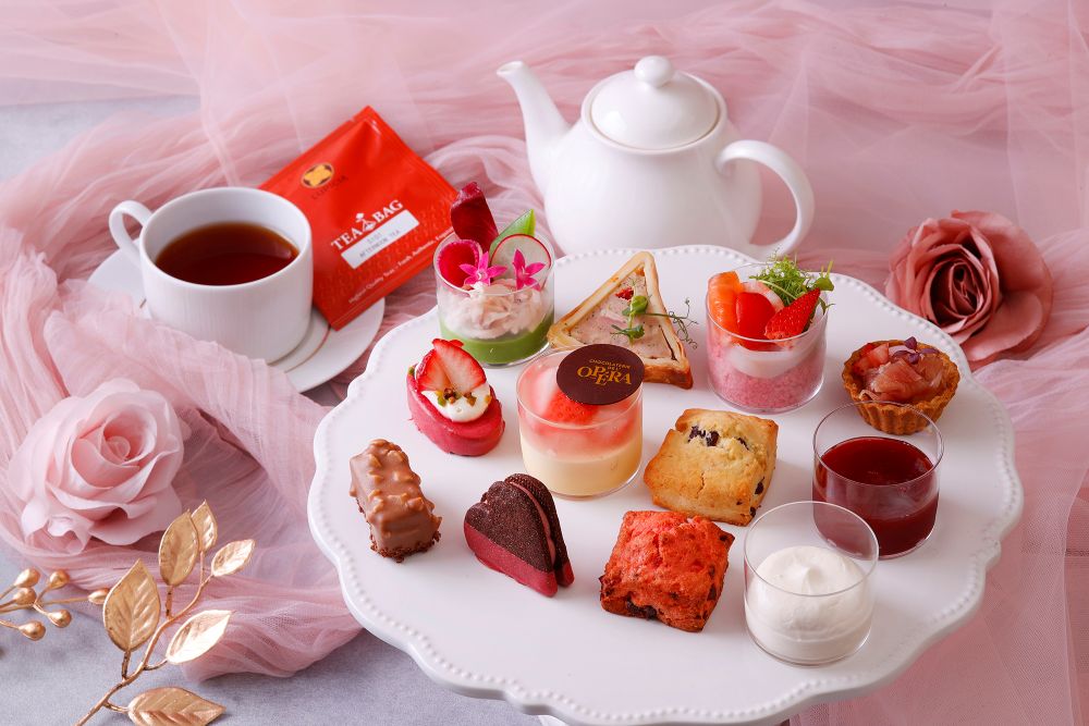 「ストロベリー＆ショコラアフタヌーンティーBOX」税込み3,996円