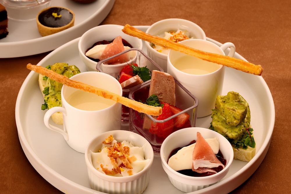 「ポム・ダダン アフタヌーンティー　チョコレートと冬の恵みが織りなす優雅な世界」イメージ