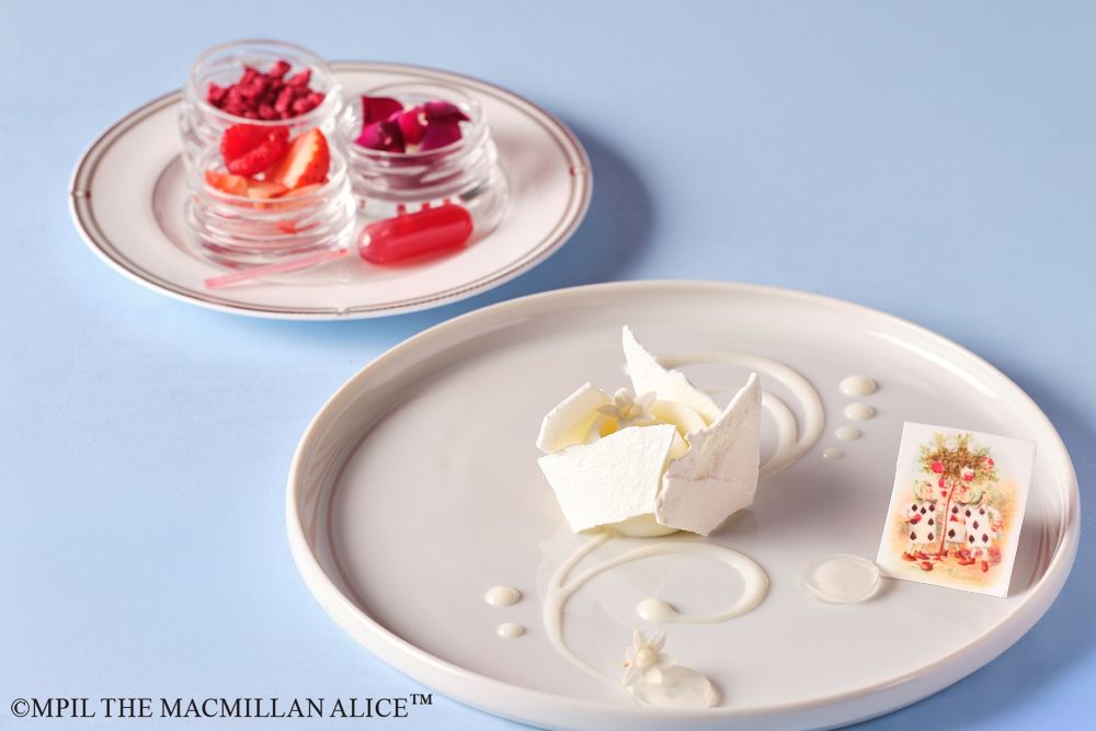 オプションメニューの「ペイント ザ ローズ」税込み1,800円（サービス料含む）