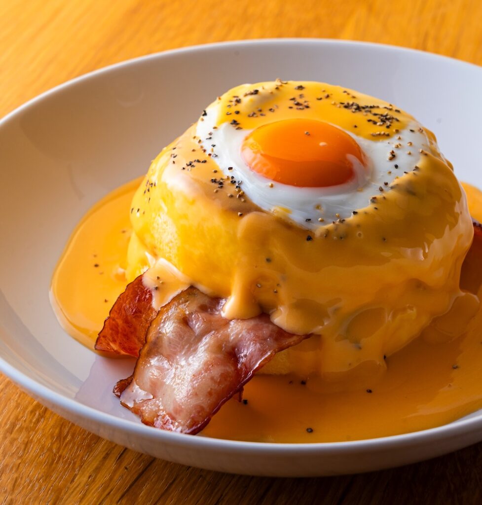 「ふわふわカルボナーラパンケーキ」税込み1,826円