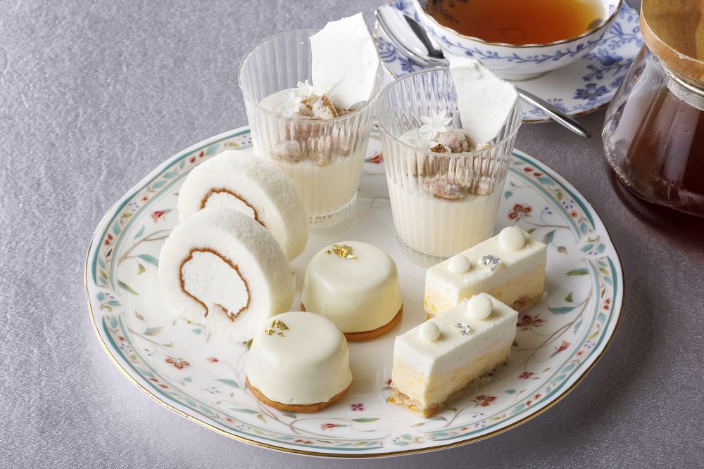 「スノー&スパークル アフタヌーンティーセット」税込み3,500円(サービス料含む)