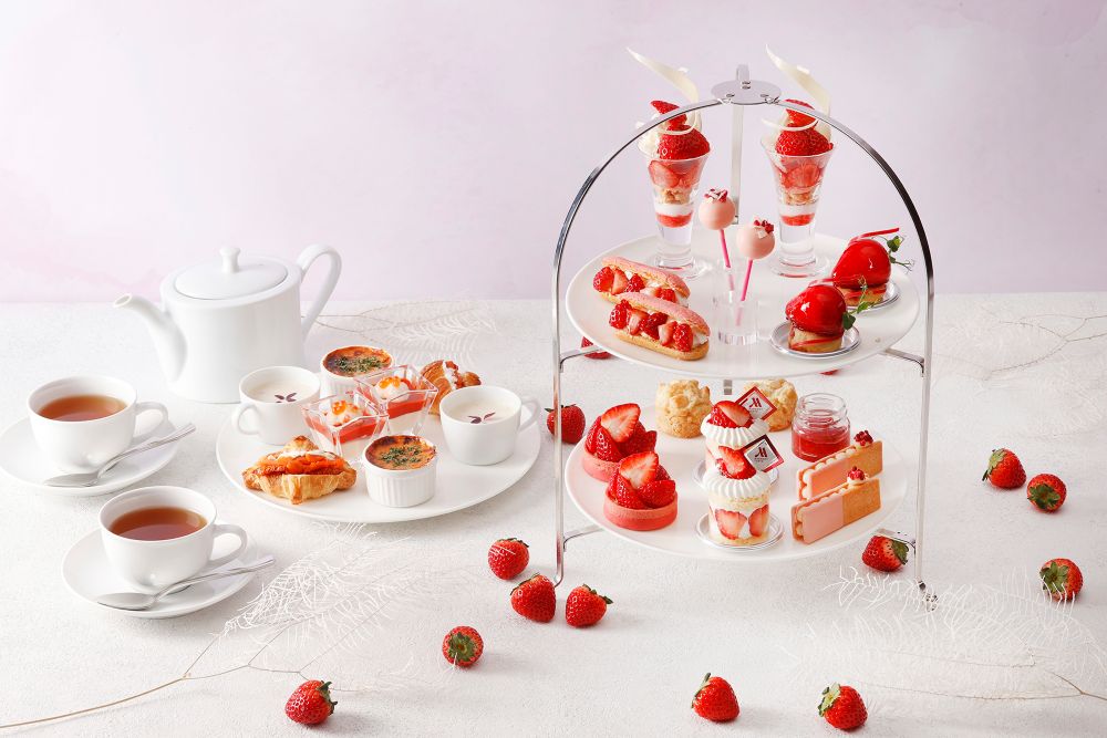 「ストロベリー・ホワイトチョコレート アフタヌーンティー(Strawberry × White Chocolate Afternoon Tea)」イメージ