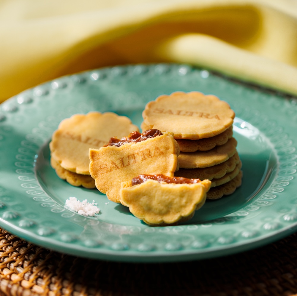 「キャラメルサンドクッキー」5個入り・税込み1,080円〜