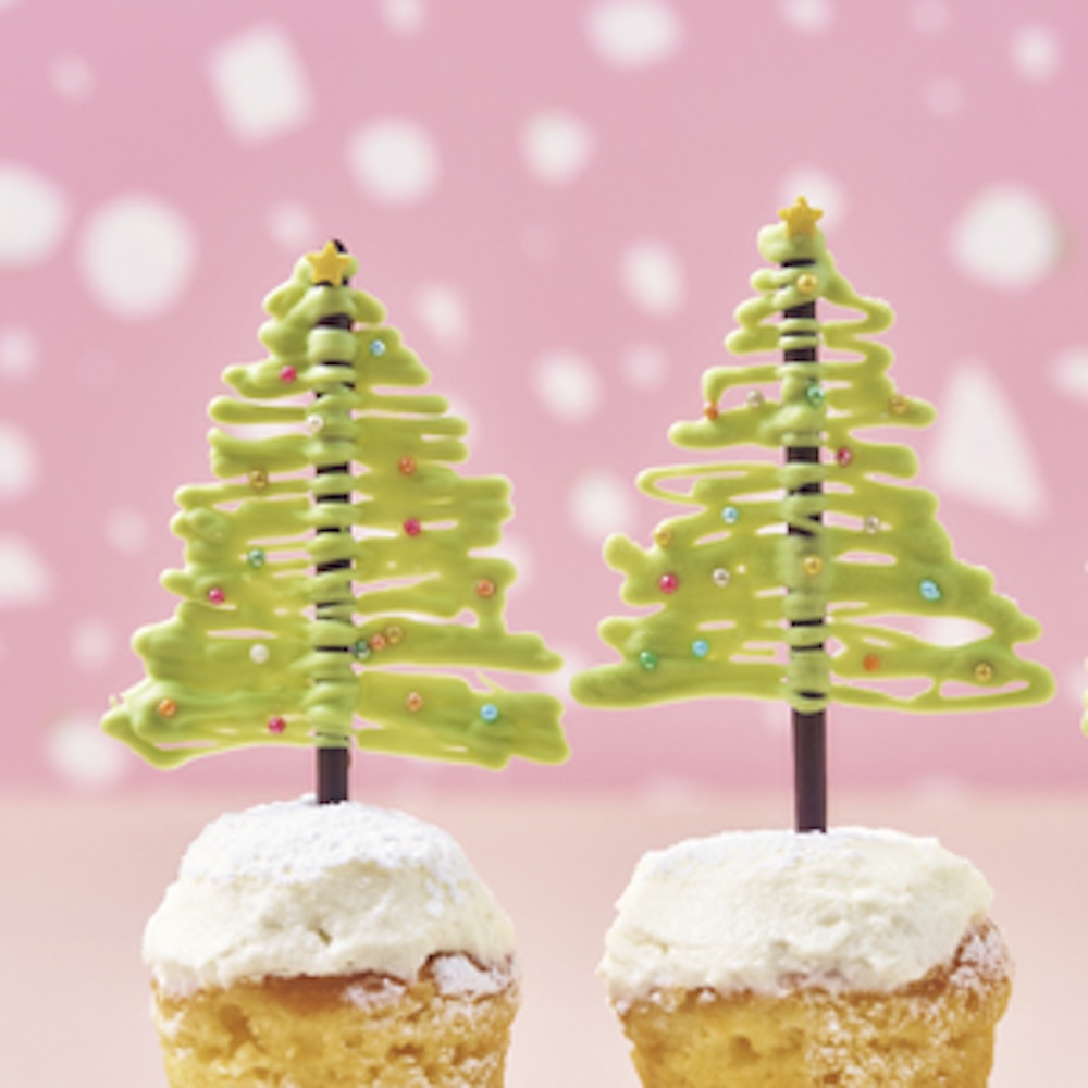 「作ってあげたい　かわいいお菓子」掲載イメージ