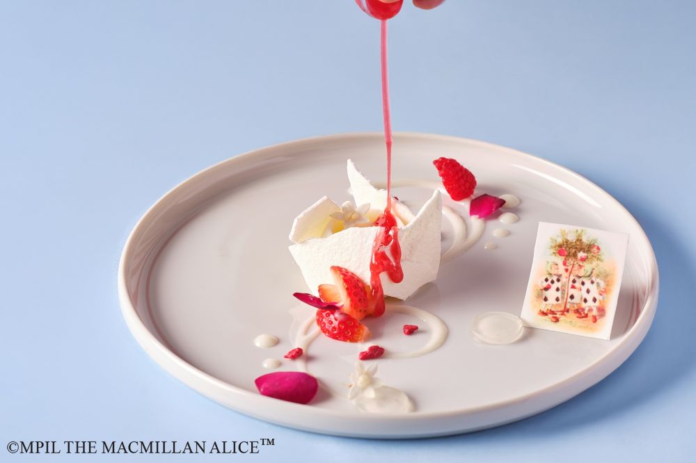 オプションメニューの「ペイント ザ ローズ」税込み1,800円(サービス料含む)