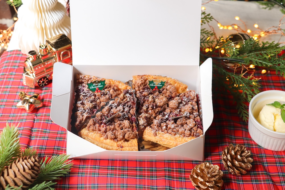 お取り寄せ向け「チョコレートとチェリーのクリスマスアップルパイ」税込み3,400円