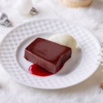 フェスティブ期間限定の「アリバチョコテリーヌ&バニラアイスクリーム」イメージ