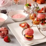 「マンハッタン」にて販売するラウンジ2店舗にて販売する「ストロベリー＆ショコラアフタヌーンティー」平日・税込み6,380円～、土日祝日・税込み7,480円～（いずれも別途サービス料）