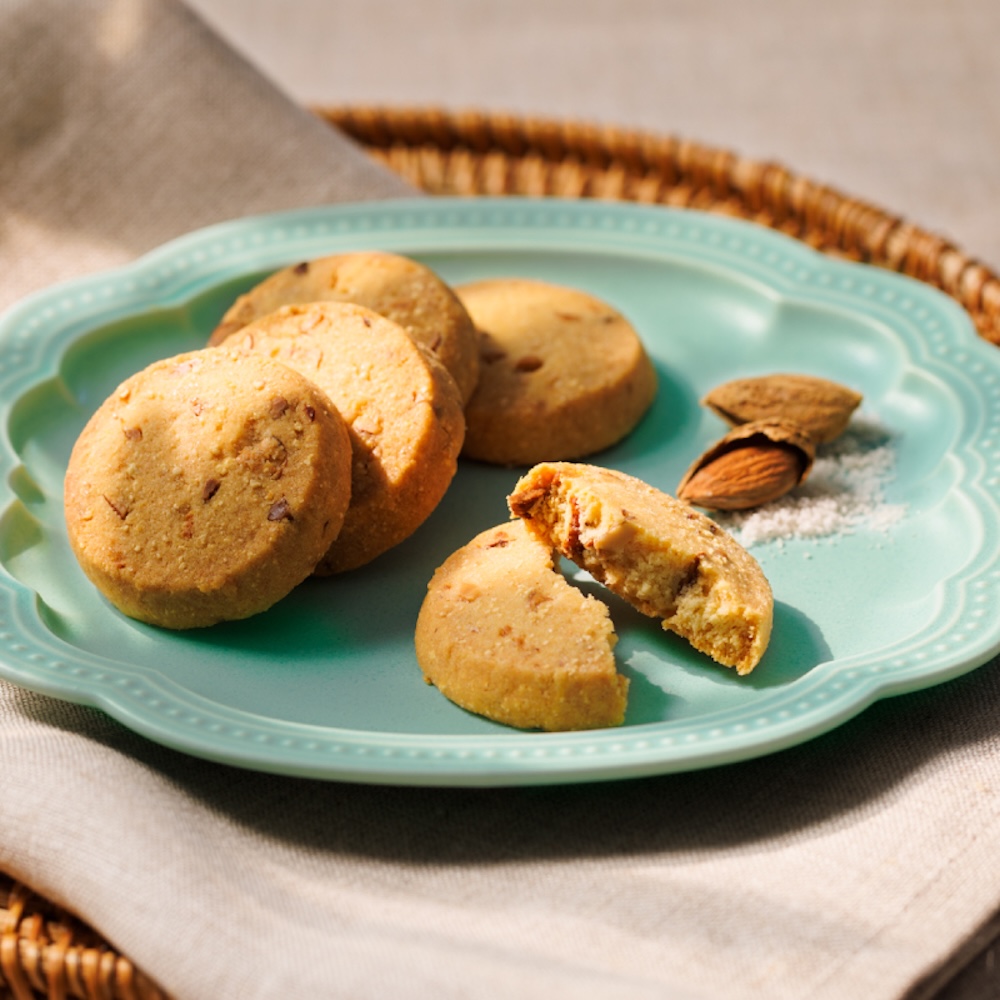 「サブレフロマージュ〔アーモンド〕」6個入り・税込み1,080円