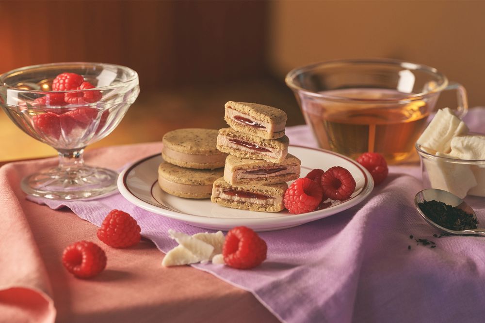 「ティーショコラサンド（アールグレイラズベリー）」4個入り・税込み1,404円