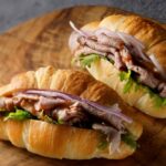 「トリュフ塩パンのローストビーフサンド」税込み900円から