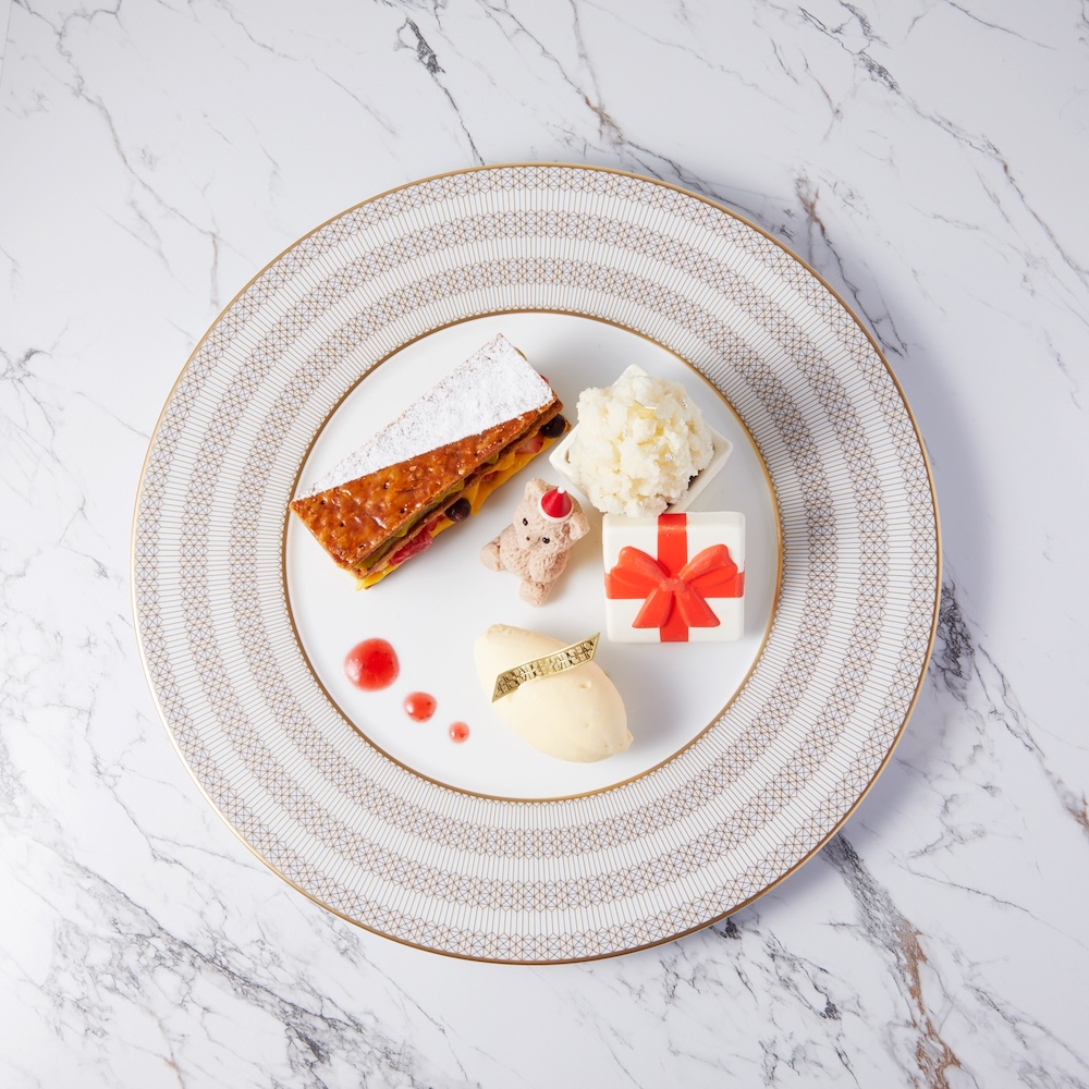 デザートプレート「ノエル ミルフィーユ 2025」イメージ