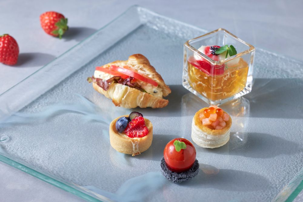 「ストロベリー ウィークデイ アフタヌーンティー」税込み7,800円（サービス料含む）
