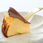 「バスクチーズケーキ(プレーン)」ホール・税込み3,780円(送料含む)