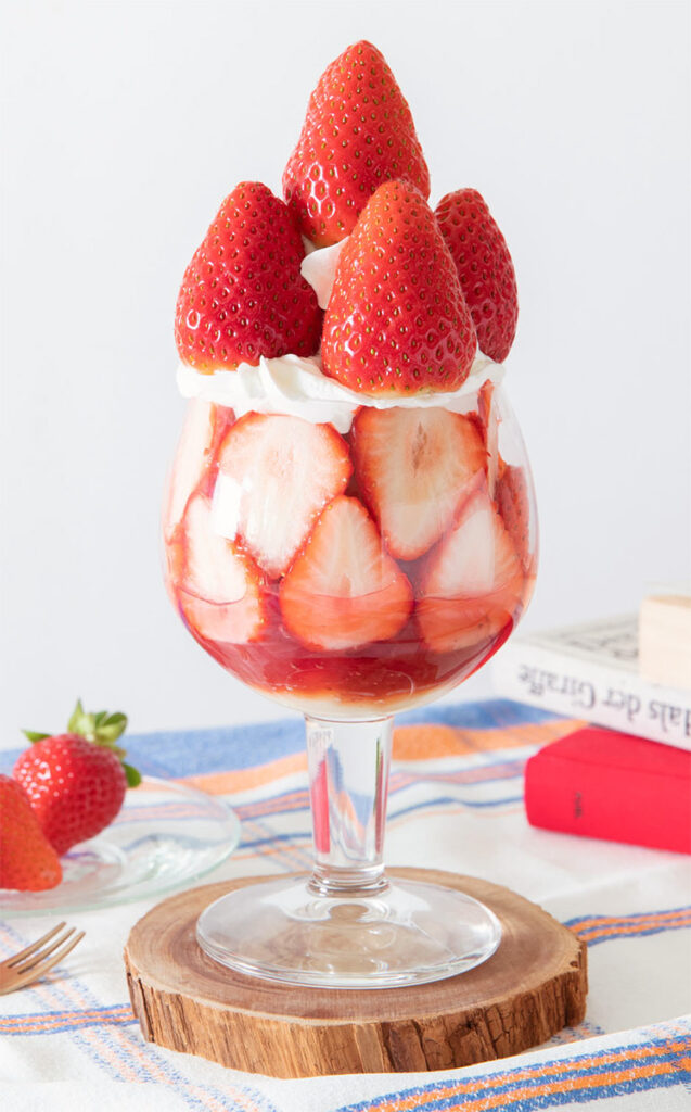 「堀内果実園」のパフェ「いちご園」