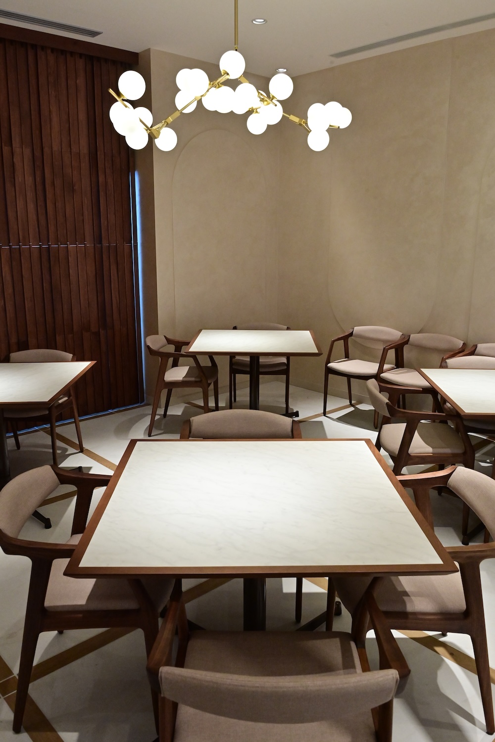 「サラベス」表参道店イメージ