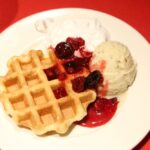 「クリスマスワッフルプレート」税込み700円