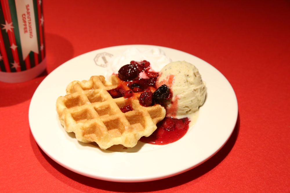 「クリスマスワッフルプレート」税込み700円