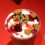 「抹茶ベリーノエルフラッペ」イートイン・税込み780円、テイクアウト・税込み765円