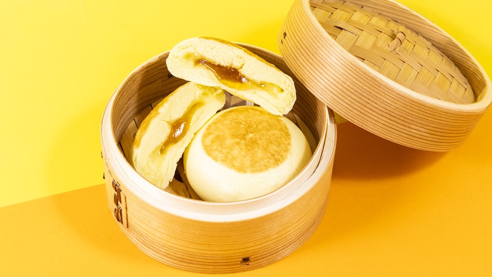 「森永製菓監修 バター香るホットケーキまん」イメージ