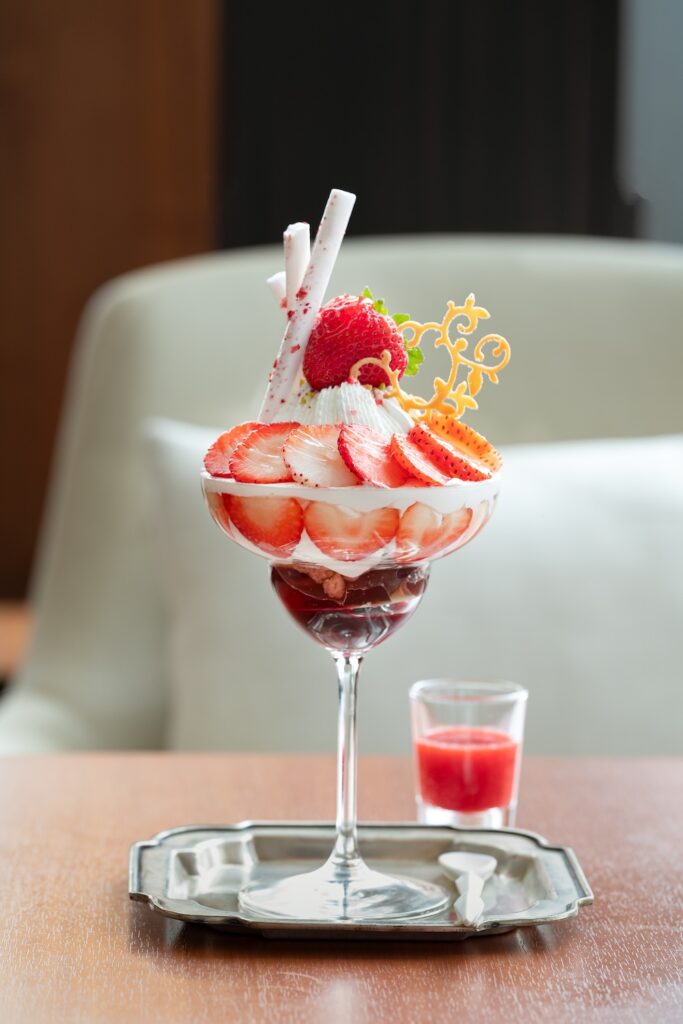 「パルフェ・ビジュー【宝石のパフェ】」イメージ