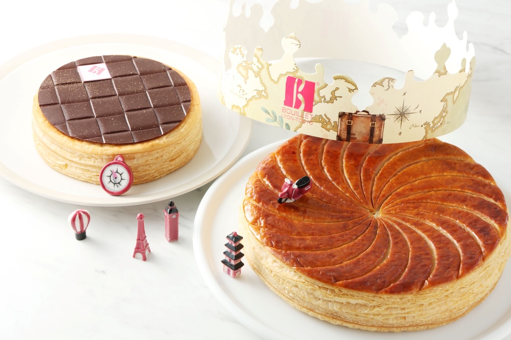 左から「ガレット・デ・ロワ（ショコラ）」税込み3,240円、「ガレット・デ・ロワ（ナチュール） 」税込み4,104円