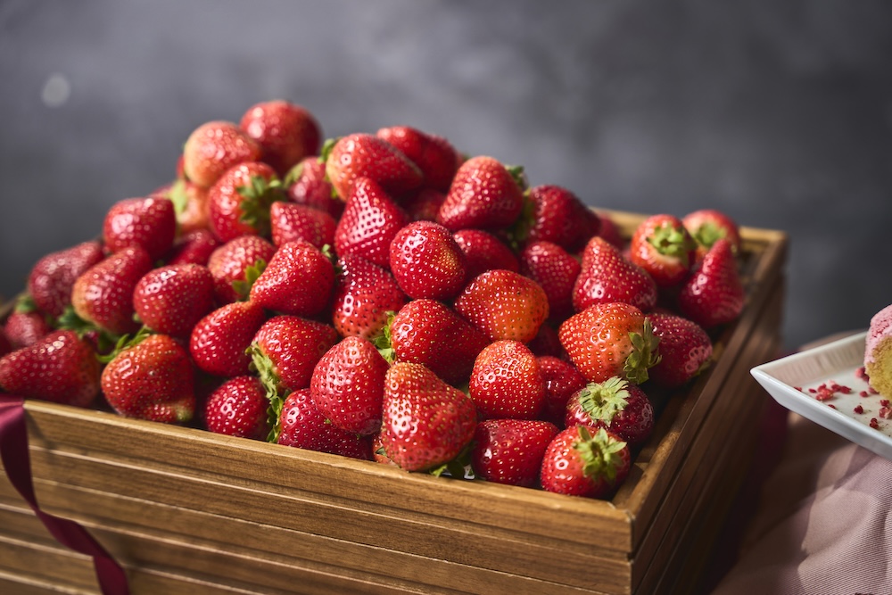 「スイーツビュッフェ」税込み7,500円(サービス料含む)