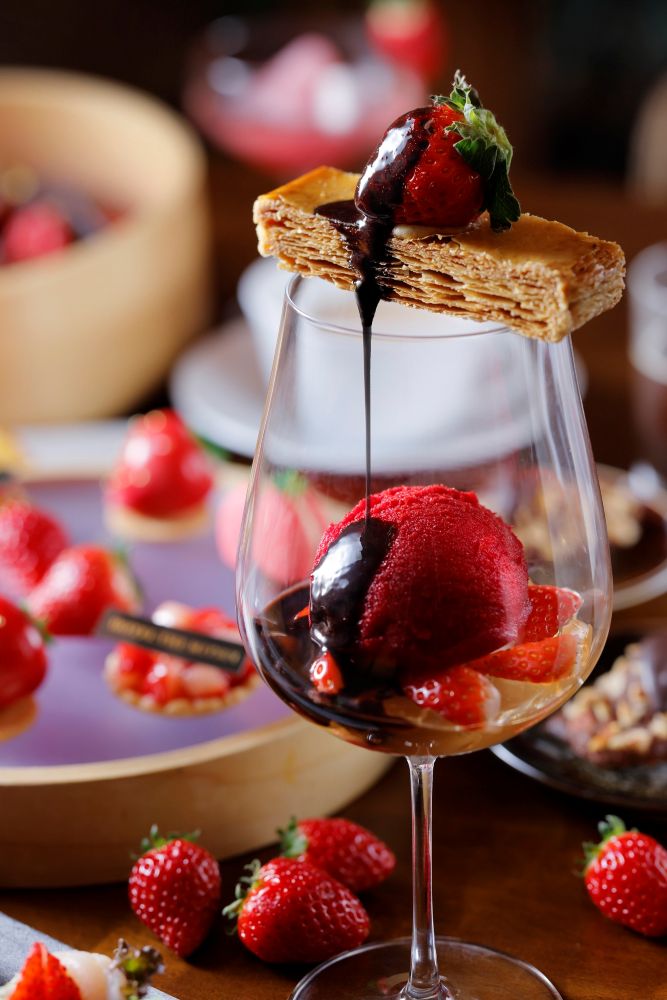 「プレミアムオプション付きプラン」税込み9,800円（サービス料含む）