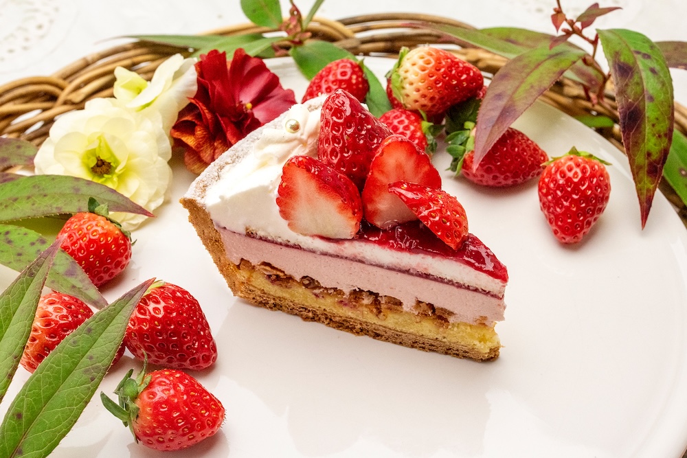 新作「イチゴミルクのタルト」ピース・税込み1,090円