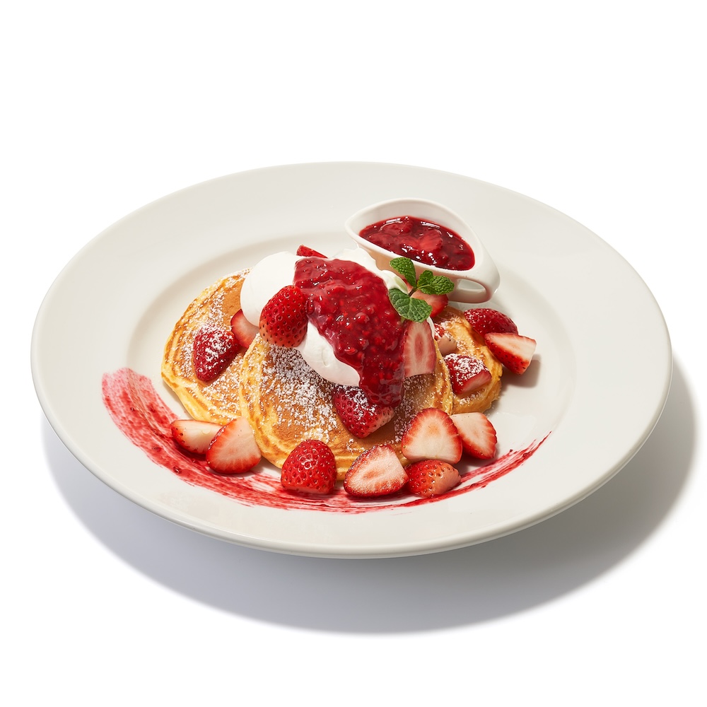 「サラベス」の「ベリーストロベリーパンケーキ」税込み2,400円