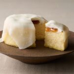 「みたらしチーズケーキ」ホール・税込み2,160円(冷凍)