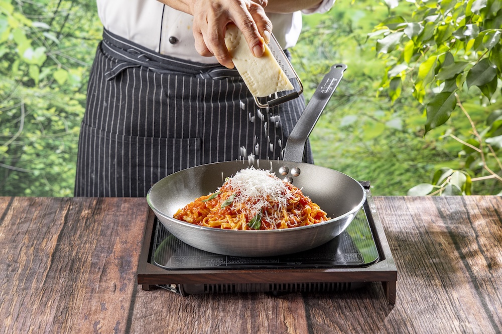 「旬のいちごと生パスタを楽しむイタリアンビュッフェ」イメージ