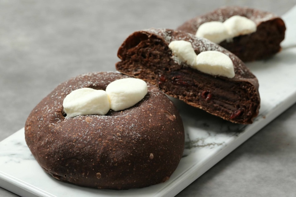 「チョコとマシュマロとクランベリーのブール」イメージ