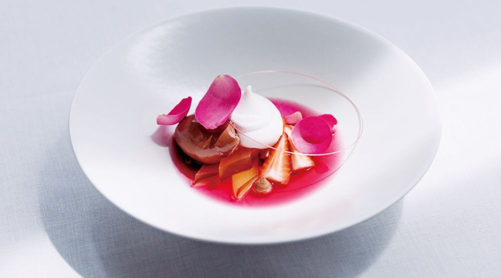 「昆布屋孫兵衛」と「ミネコ カトウ」が展開する「コラボレーションデセール」税込み8,250円