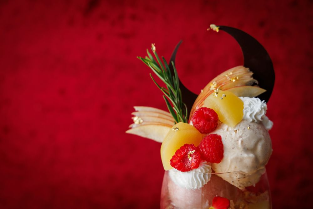 「りんごが主役の冬パフェ」イメージ