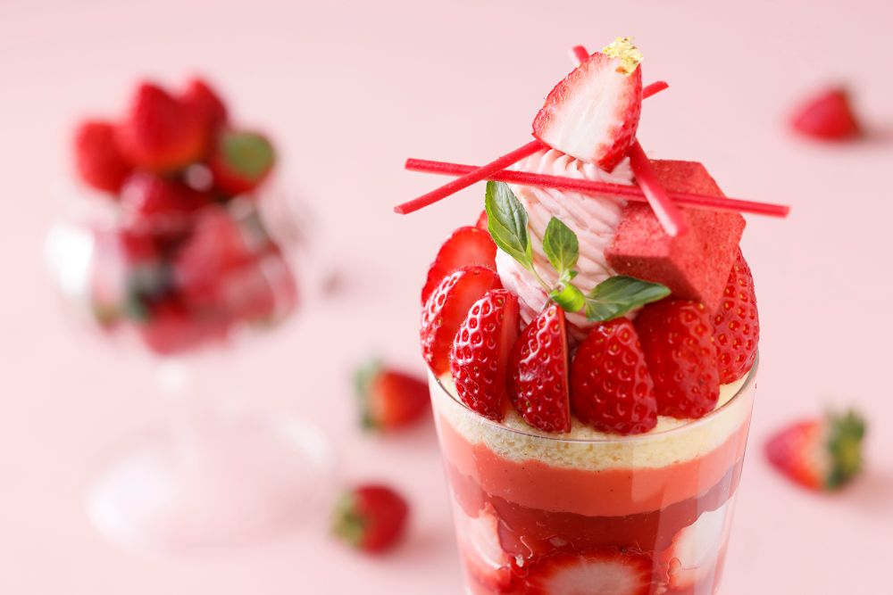 「あまおういちごパフェ」イメージ