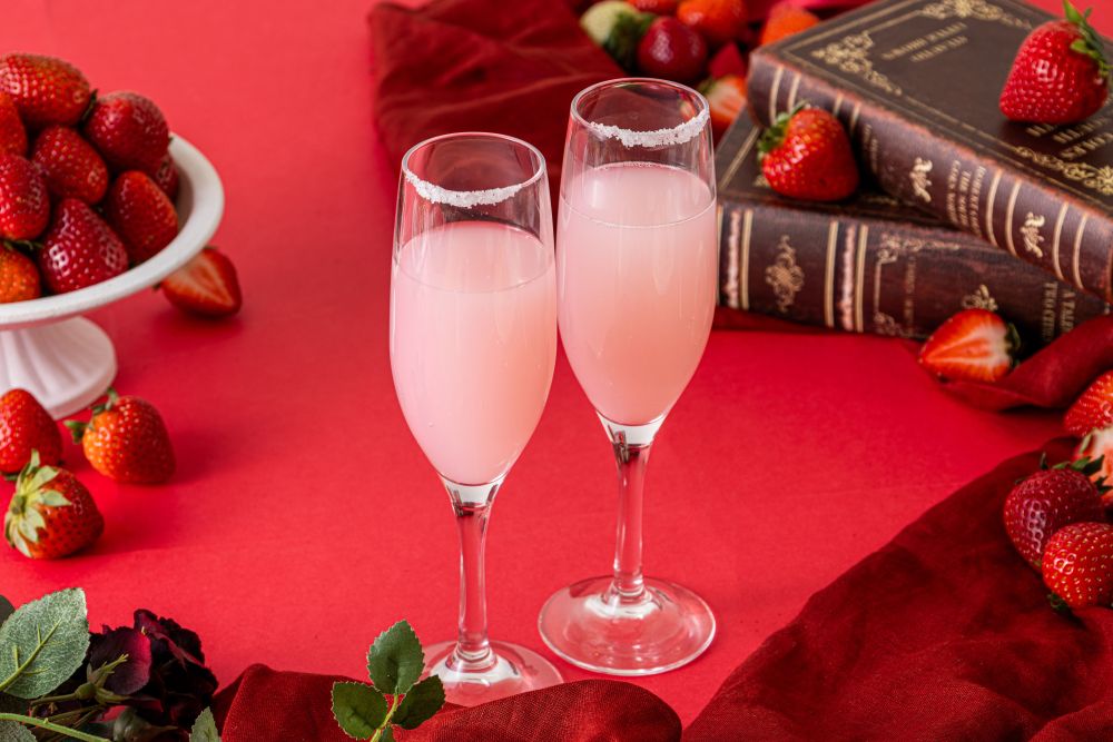 「あまりん&べにたま ストロベリーアフタヌーンティー」イメージ