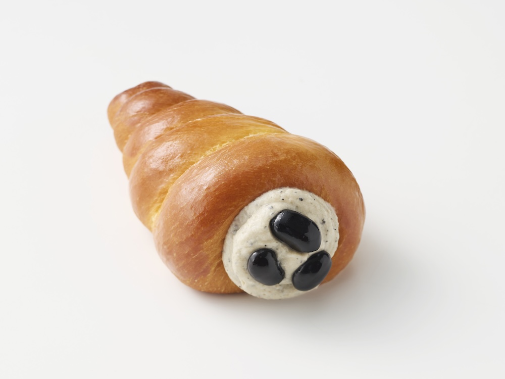 「GODIVA Bakery ゴディパン 京都四条店」限定「コロネ（黒豆と抹茶）」税込み486円