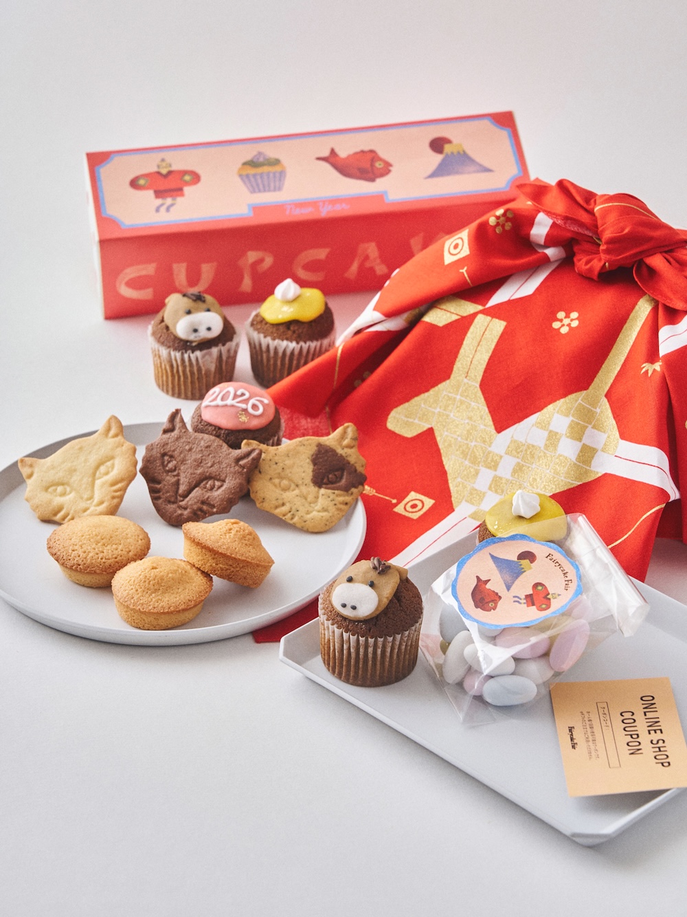 オンライン限定「フェアリーケーキフェア新春セット うま柄ふろしき」税込み3,800円