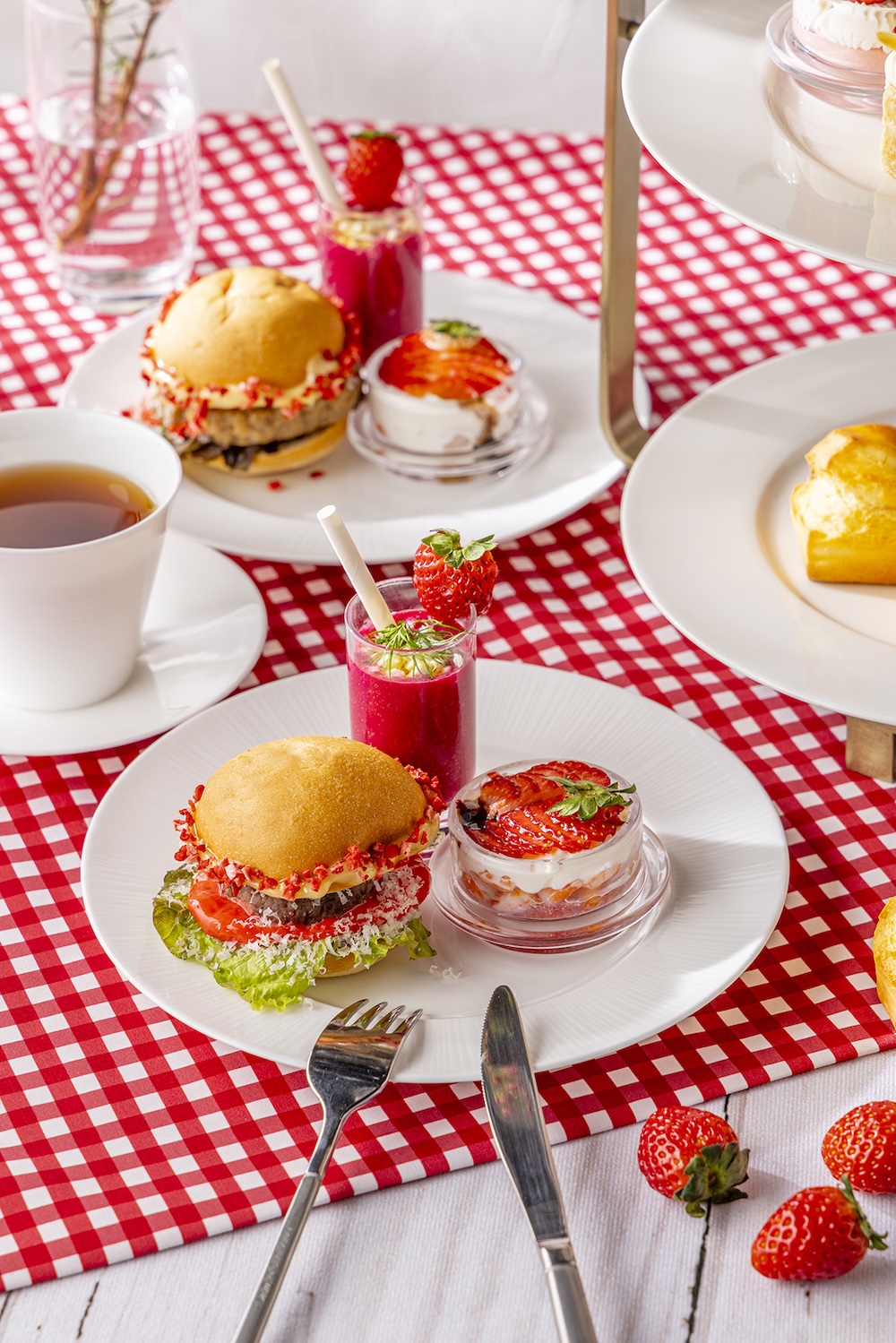 「ストロベリーピュアルージュ アフタヌーンティー」イメージ