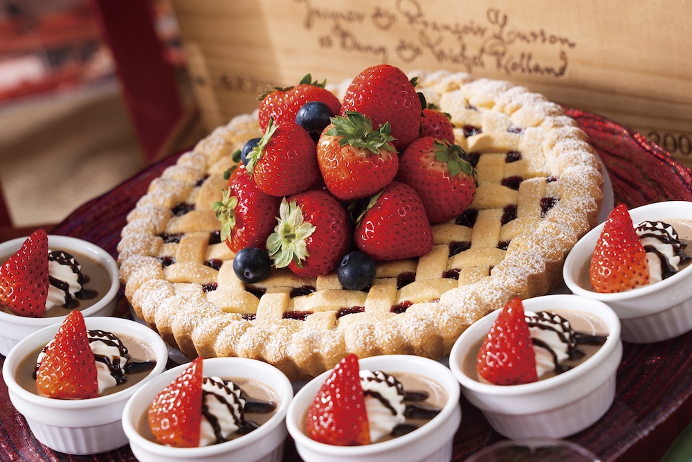 「心躍るイタリアの美食×ストロベリースイーツ」イメージ