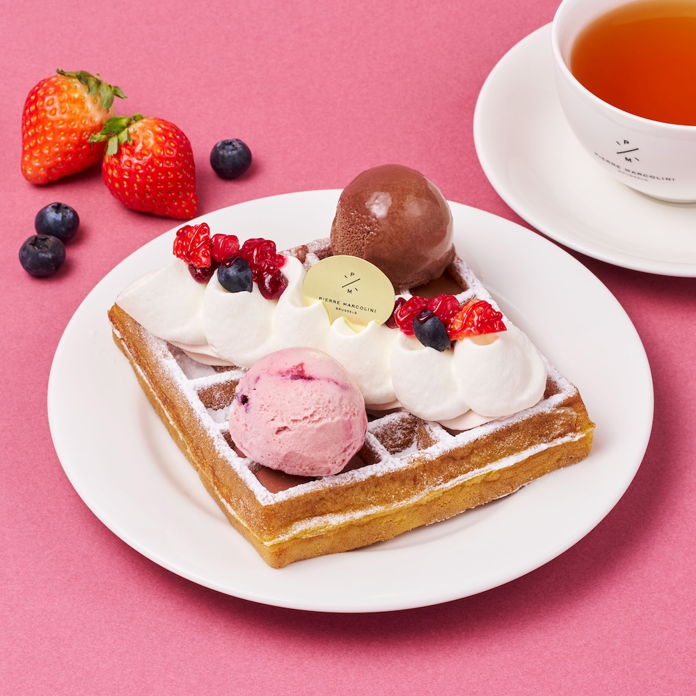 12月1日～ 2026年1月31日に販売される「ワッフル オ フリュイ ルージュ & ショコラ」税込み1,430円