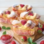 12月26日～2026年3月4日に販売されるベイカリー店舗限定「ベイクドフロマージュ ストロベリー」税込み389円