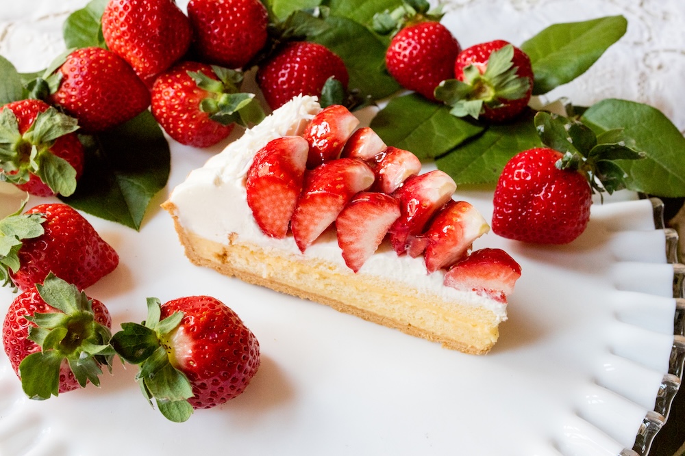 12月26日〜2026年2月15日に販売される「特選 福岡県産 “あまおう”のタルト」ピース・税込み1,998円