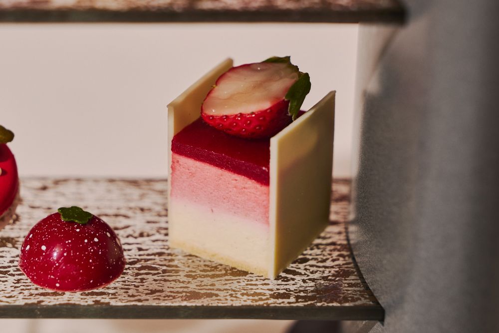 「ストロベリー・パルフェ・アフタヌーンティー」イメージ