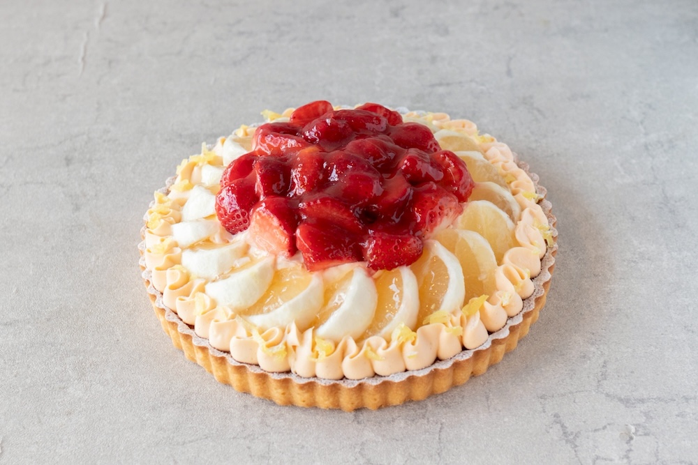 「いちごと日向夏のタルト」イメージ