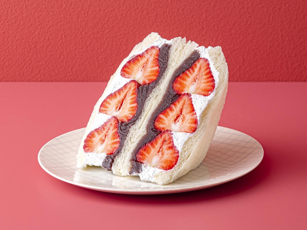 「Be! FRUITS SANDWICH」のグランスタ限定「あまおういちごとあんこのサンド」1包2切入り・税込み1,080円