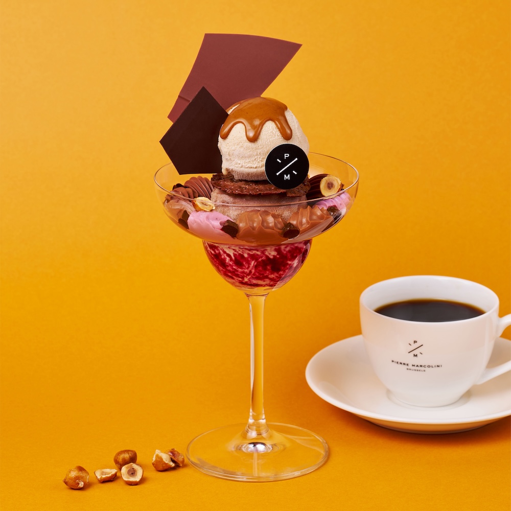 「パフェ ア ラ ミニュット プラリネ ノワゼット & カシス」税込み1,980円